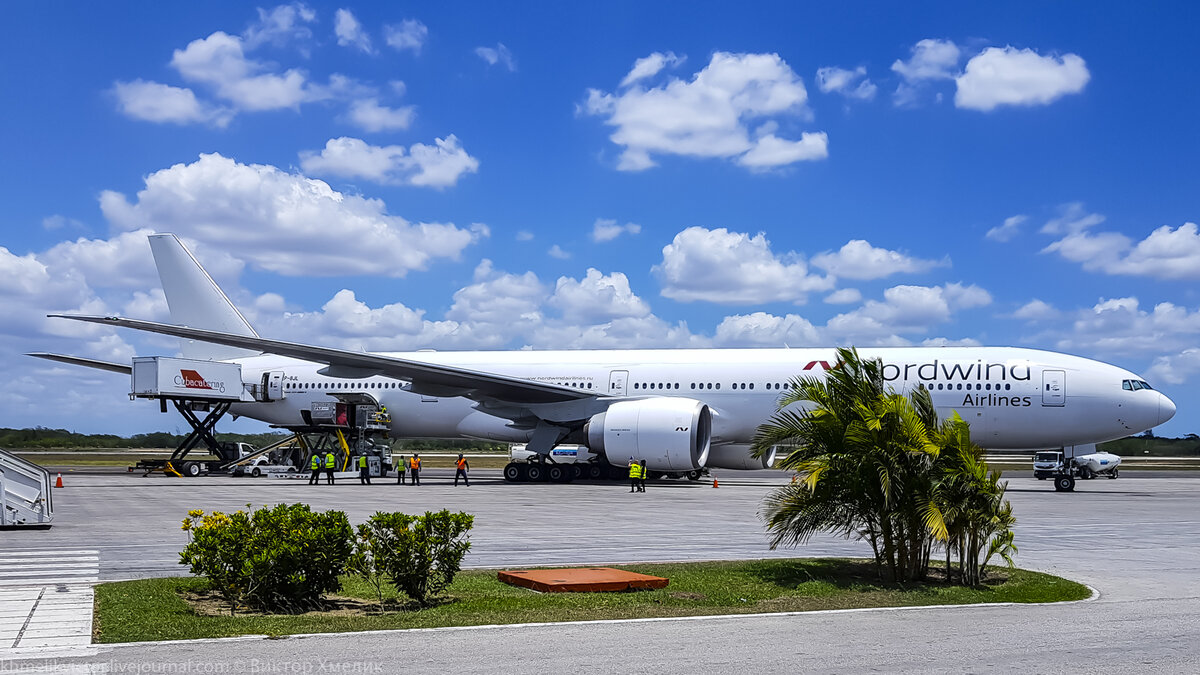 777-300