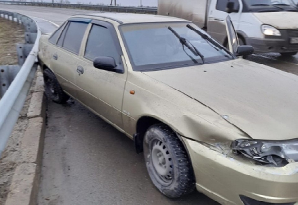     Полицейские выявили 10 случаев угона автомобилей малолетним преступником. Фото: пресс-служба МВД по Ростовской области.