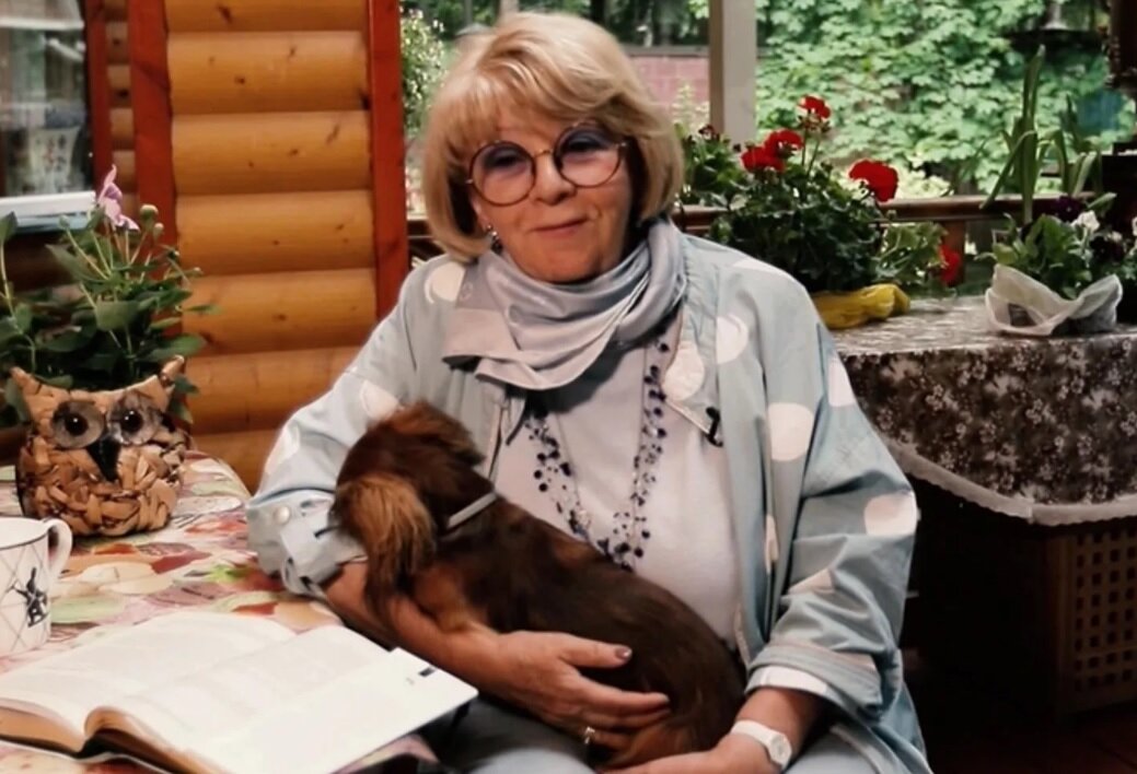 Алла Сурикова