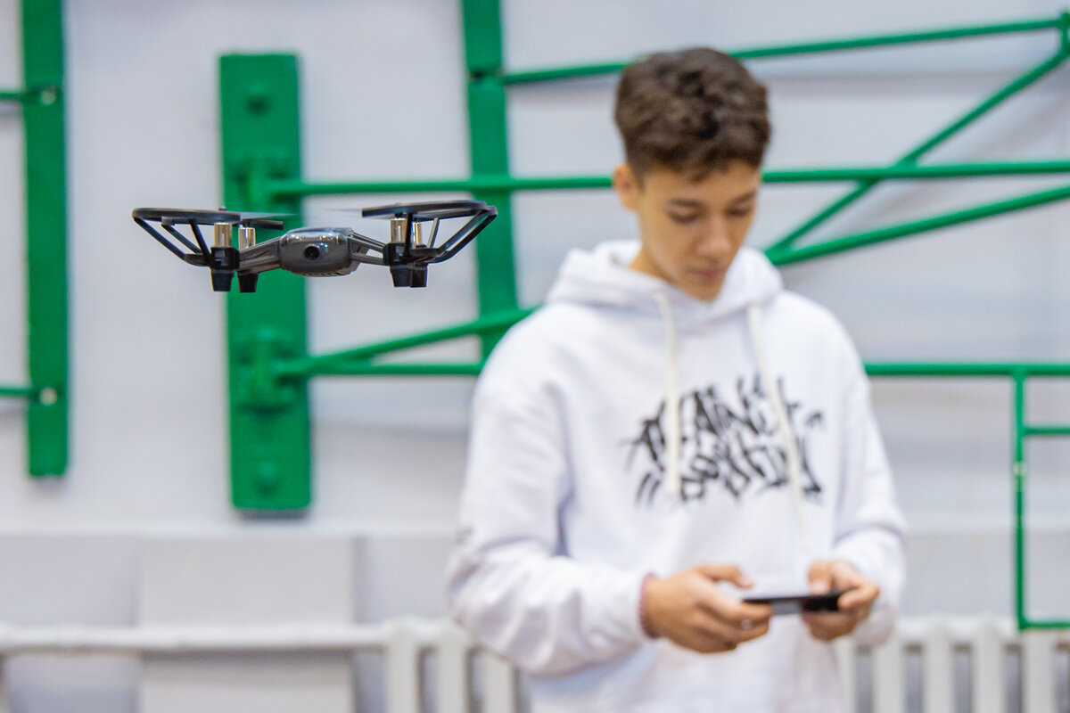 Управление программируемым беспилотником