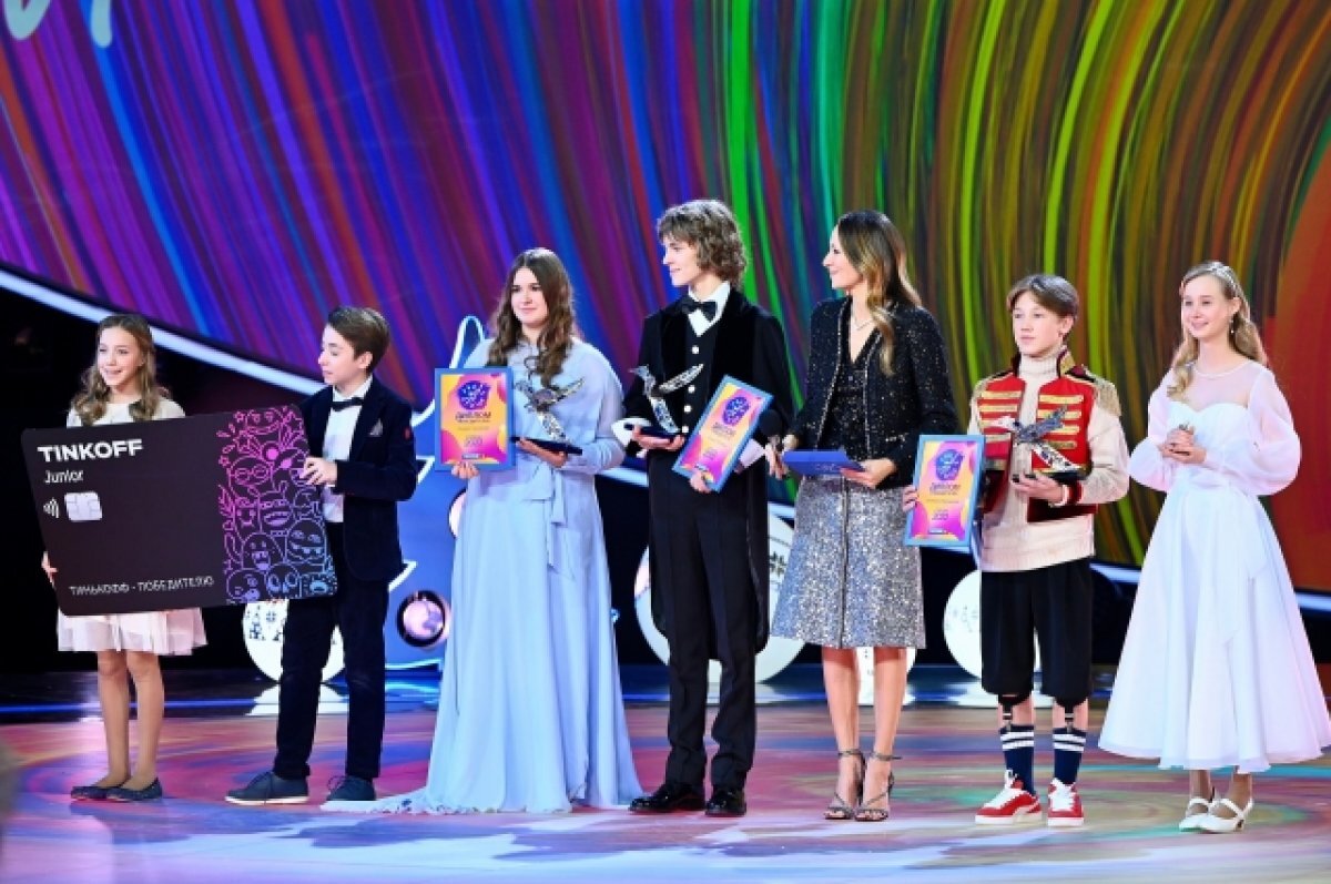    Певица из Новомосковска победила во Всероссийском конкурсе «Синяя птица»