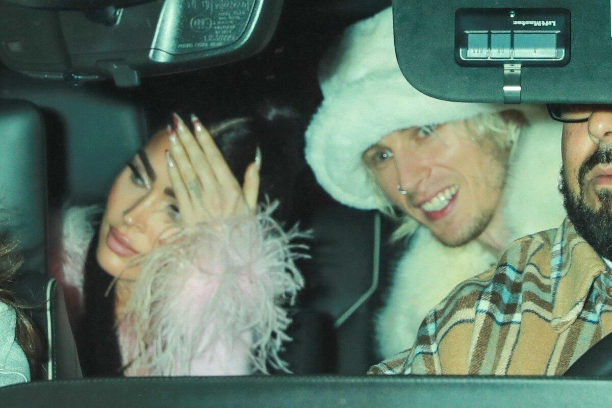    Меган Фокс и Колсон Бейкер приехали на двойное свиданиеLegion-Media