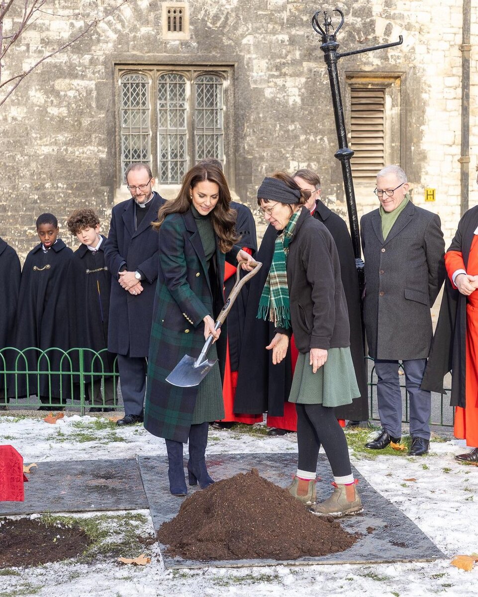    Кейт Миддлтон в Вестминстере, 20 декабря, фото: Социальные сети