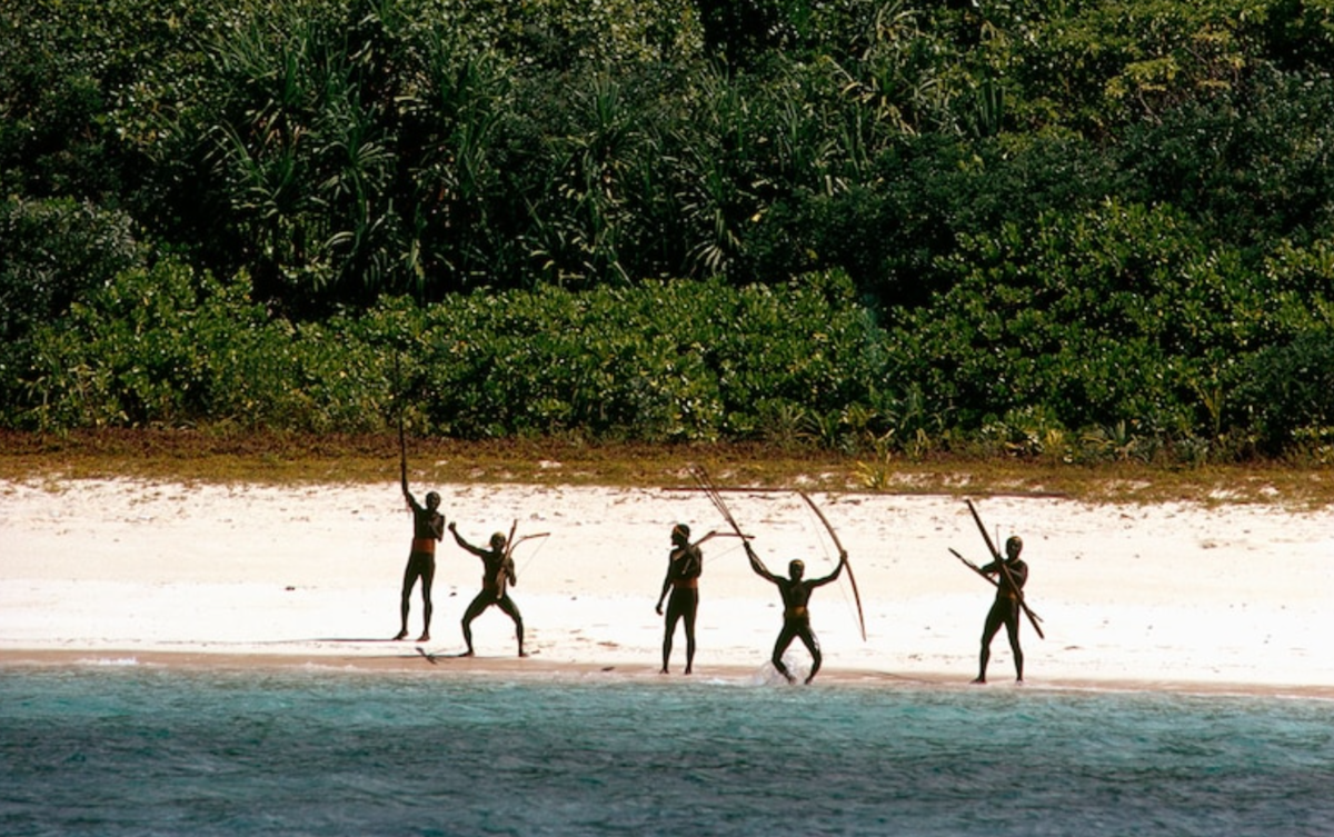 Норт сентинел. Остров North Sentinel Island. Северный Сентинельский остров, Индия. Сентинельцы. Андаманские острова.. Сентинельский остров аборигены.