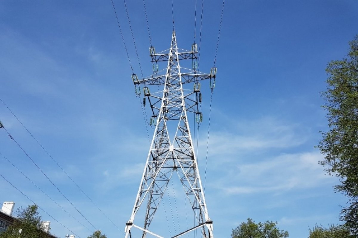    Фирму из города на Неве заставили убрать опору ЛЭП в селе под Волгоградом