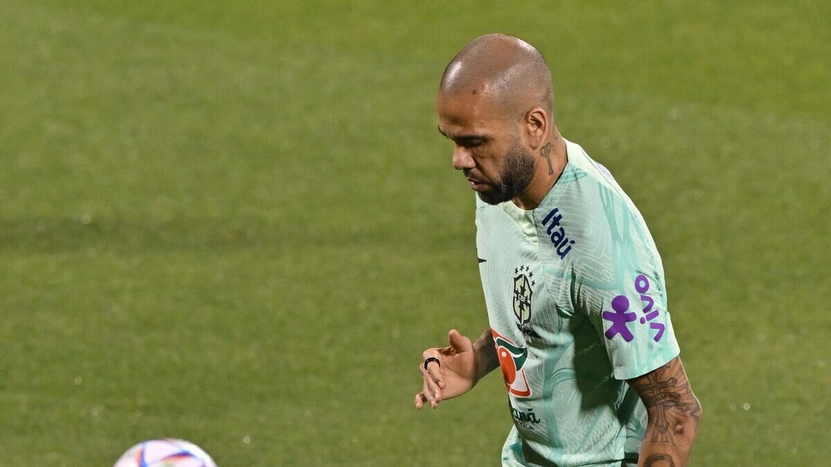    Защитник сборной Бразилии Дани Алвес© AFP 2023 / NELSON ALMEIDA