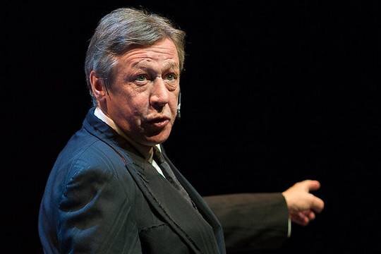    Актер Михаил Ефремов попросил заменить оставшийся ему тюремный срок принудительными работами