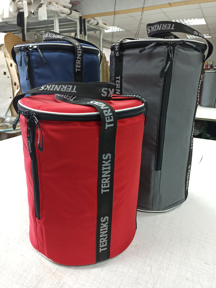 Кофр предназначен для защиты и транспортировки газового баллона. Внутри и снаружи выполнен из прочной ткани Oxford 1680,