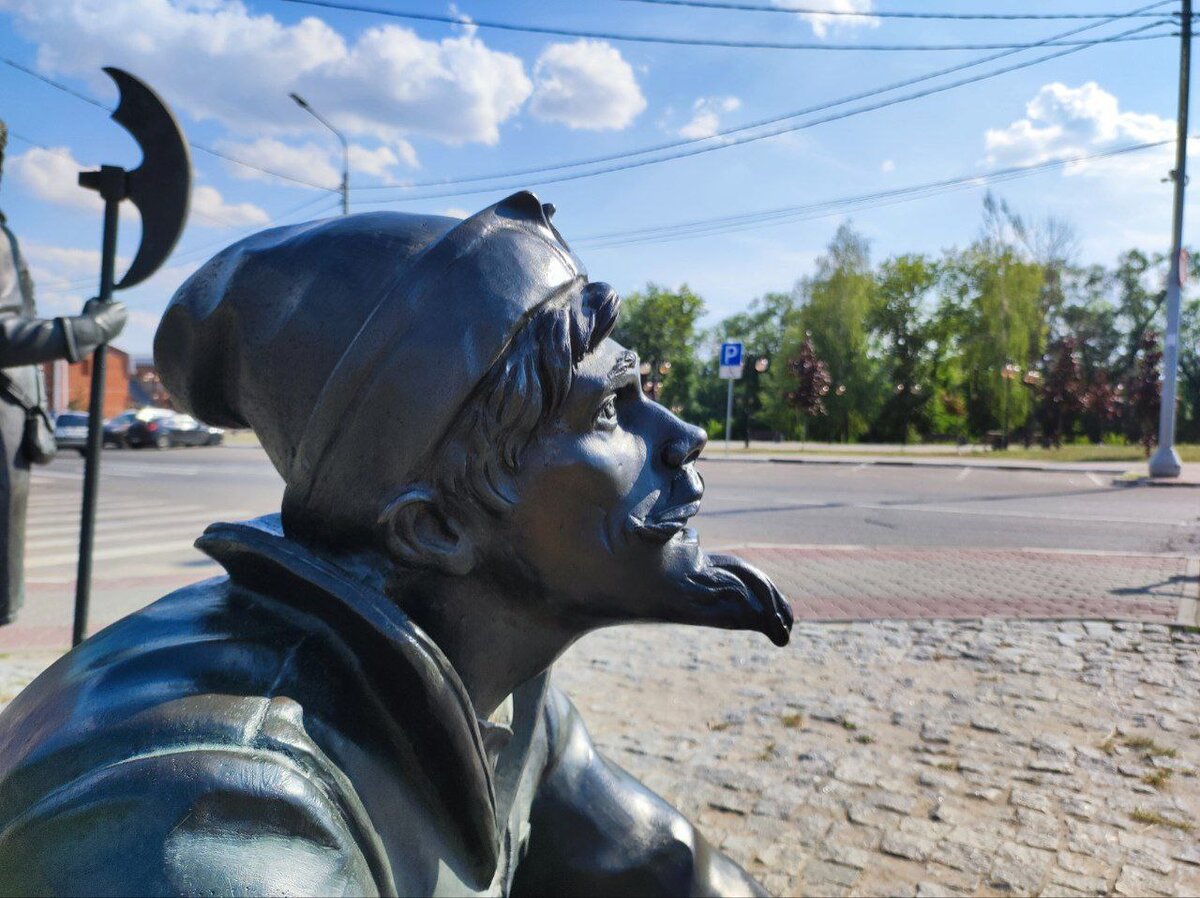 Скульптура «Стрельцы» в Серпухове. Источник — dzen.ru/pa_myatnik