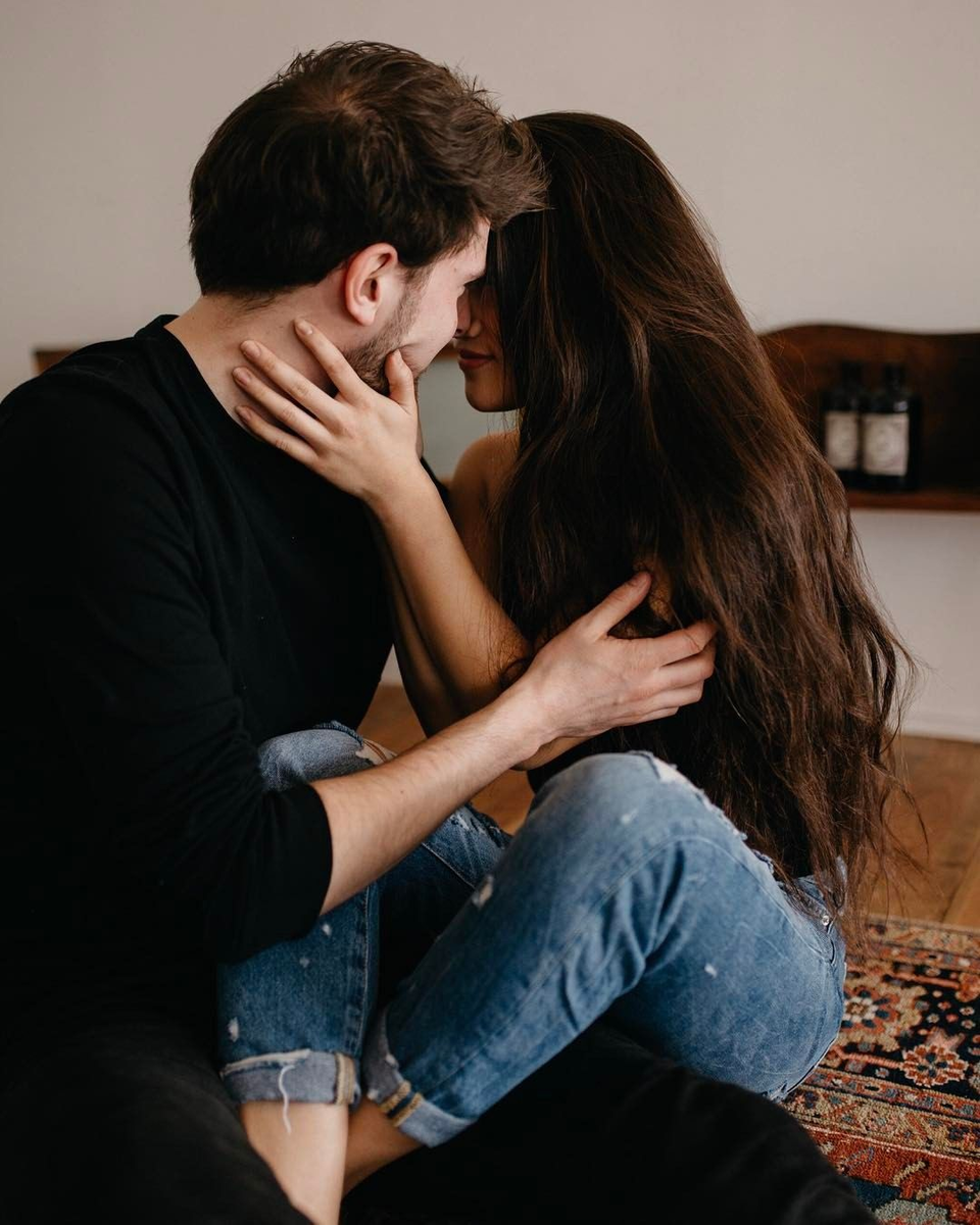 Когда женщина начинает скучать?