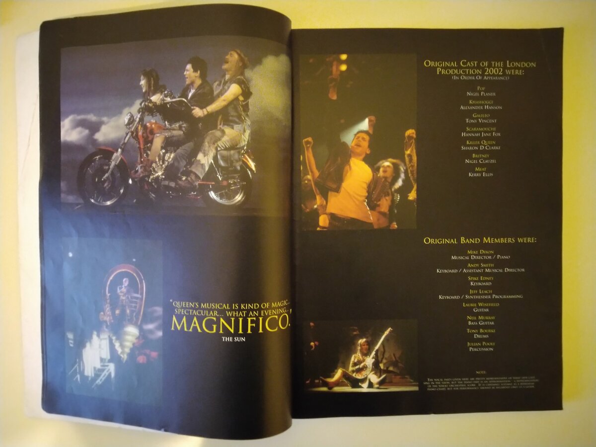 Сборник песен из мюзикла "We will rock you", фото из личного архива
