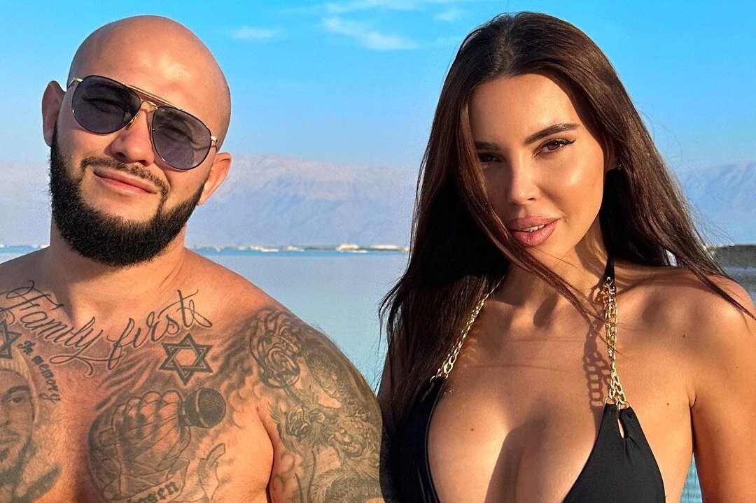     «Почему я всегда натягиваю трусы до ушей?»: Оксана Самойлова раскрыла свой главный секрет