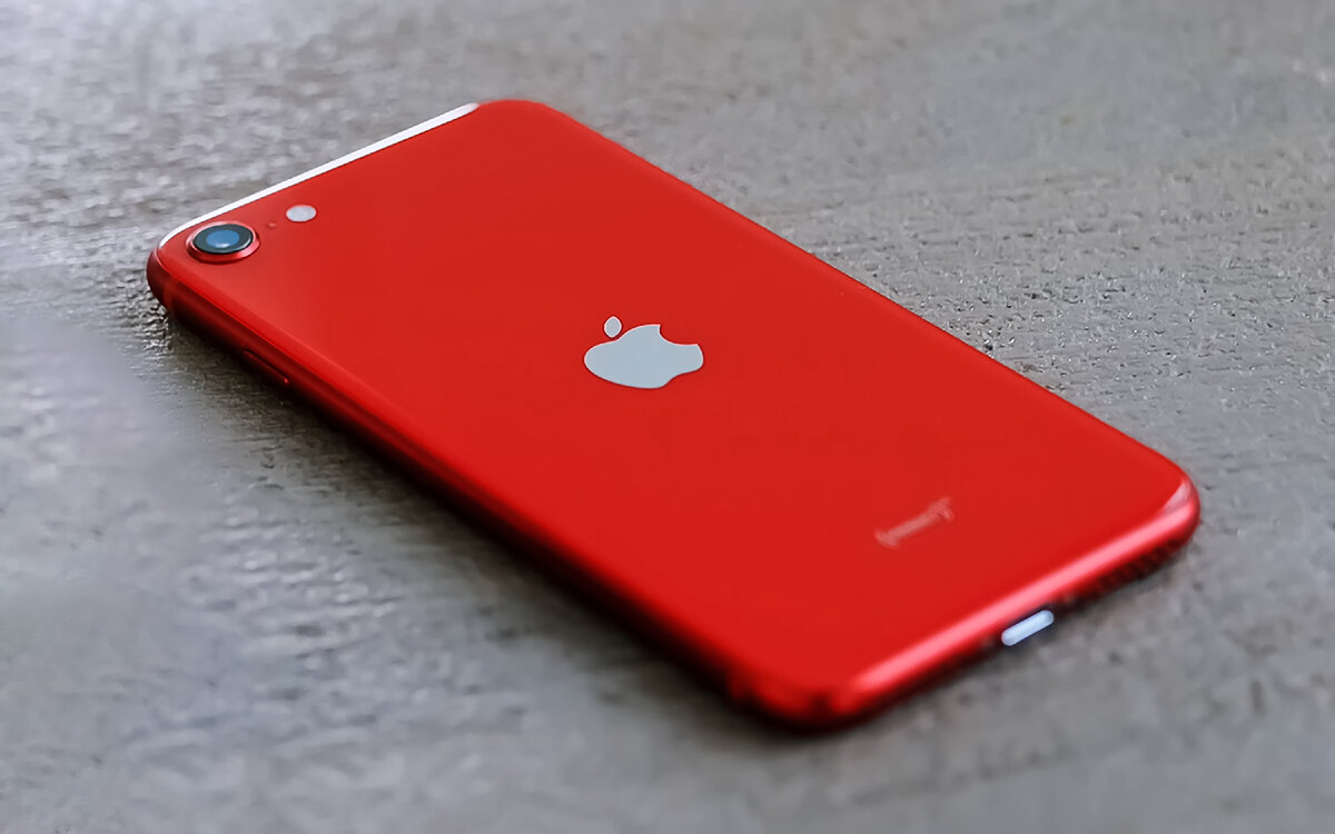 Apple iPhone SE (2020) в цвете (PRODUCT)RED