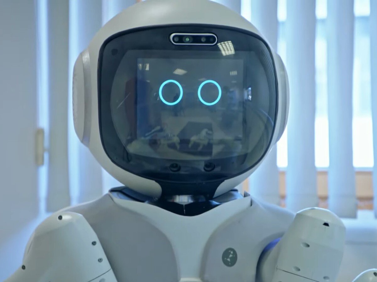    В Германии представили робота-медсестру для пенсионеров [ВИДЕО]