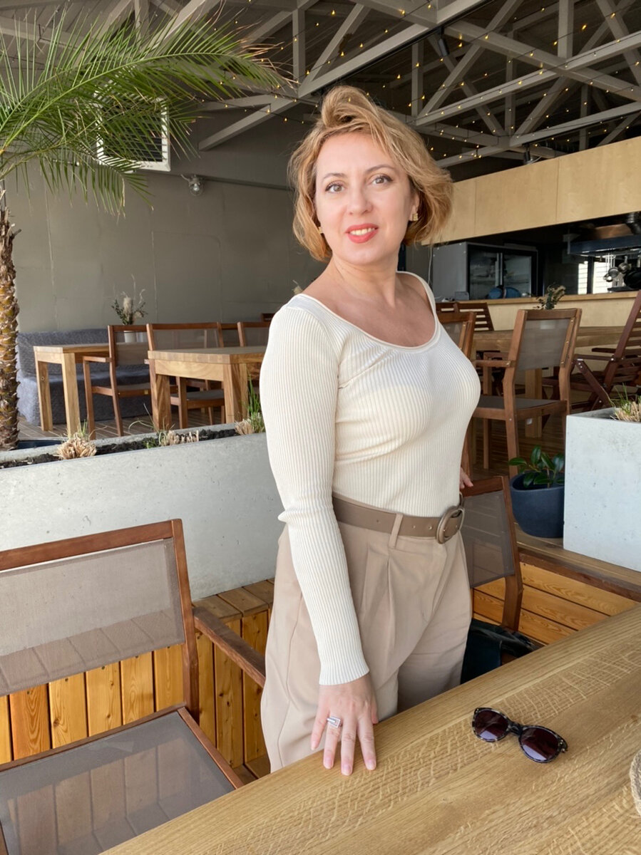 Эвелина Гаевская, соцсети @evelinagaevskaya, мне 51 год 