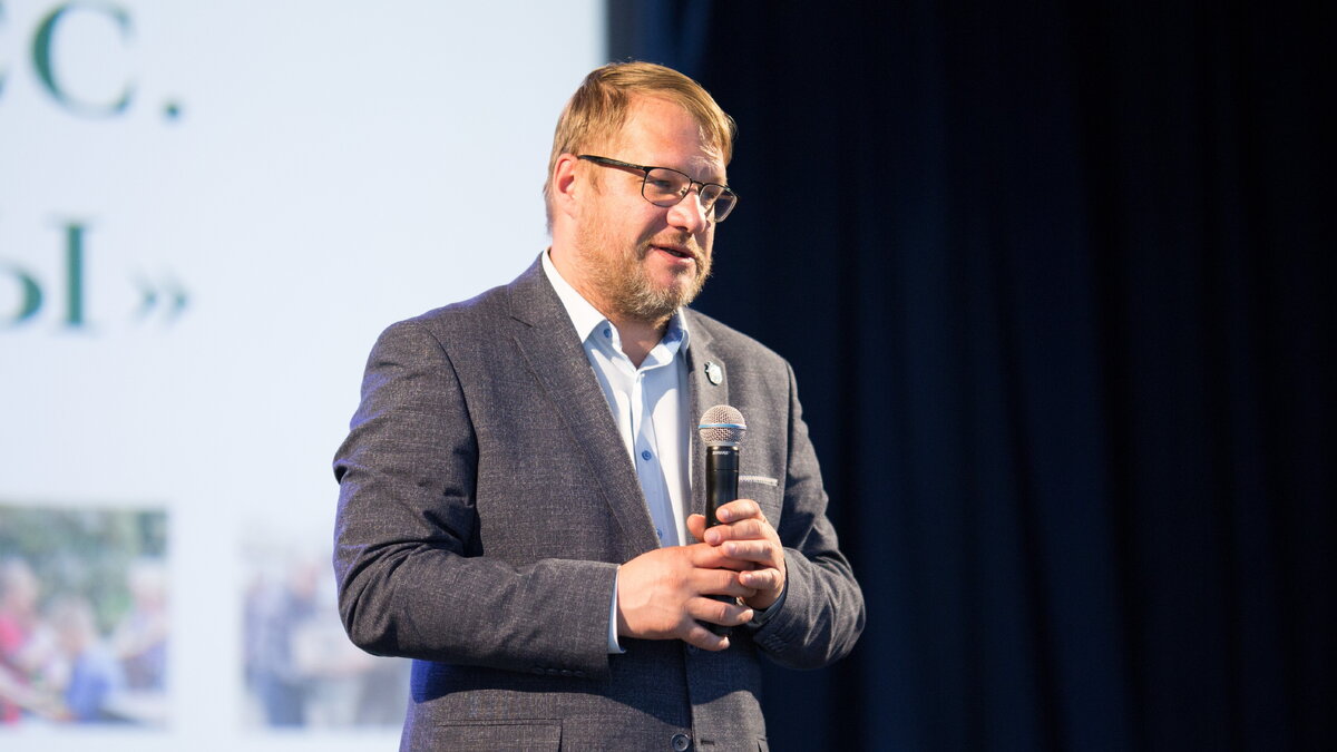    Руководитель гумкорпуса Югры поддержал президента России в связи с ситуацией вокруг руководителя ЧВК «Вагнер»