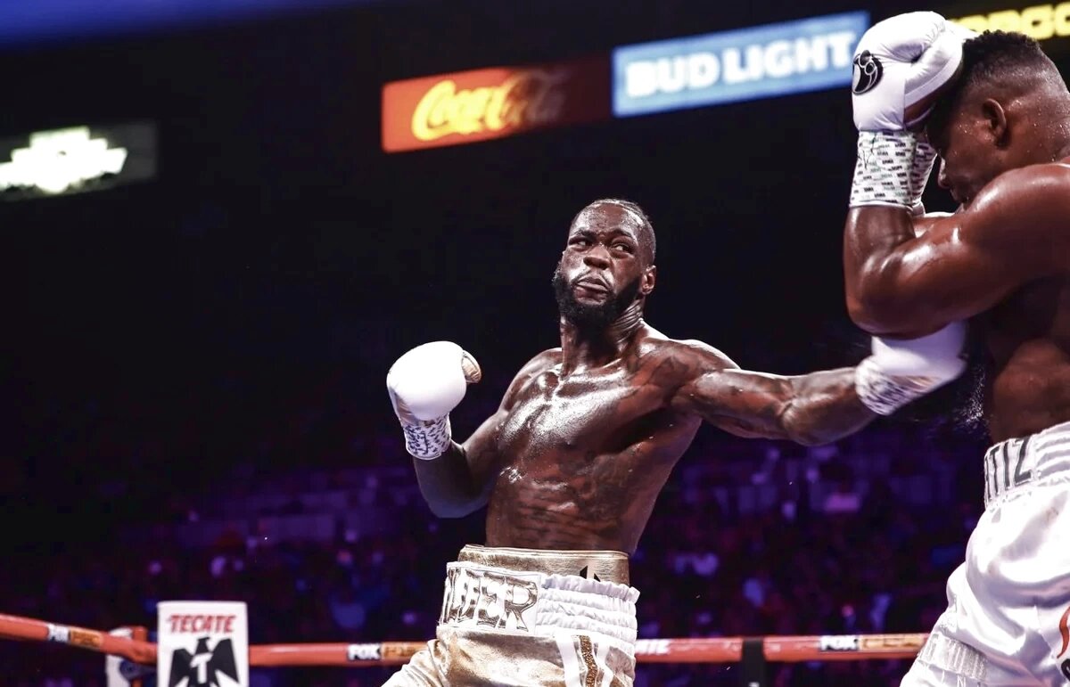 Американский экс-чемпион мира в супертяжелом весе по версии (WBC) - Деонтей Уайлдер