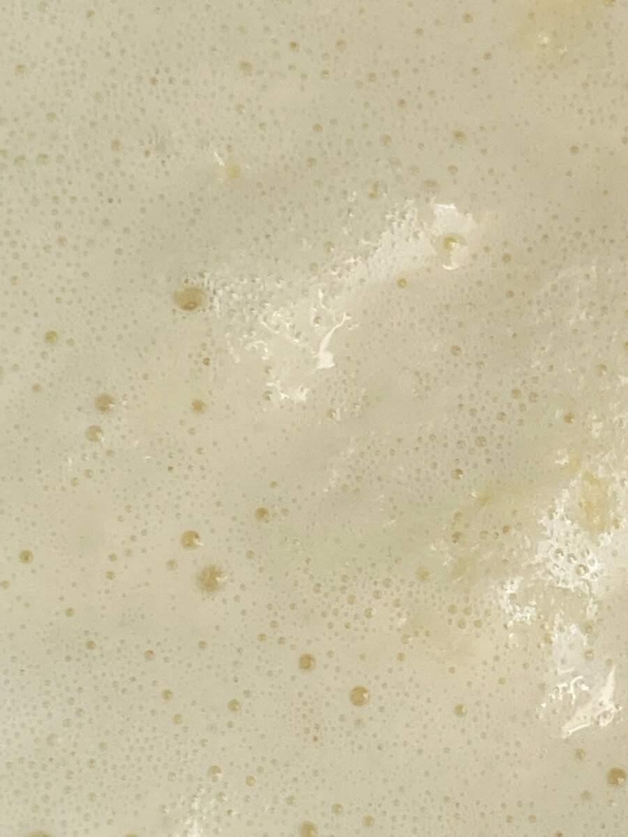 Цвет получается ванильный 