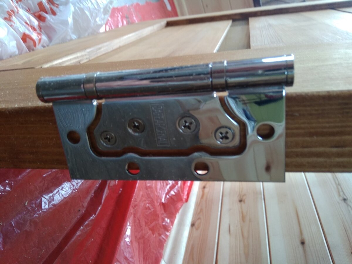 Накладная петля "бабочка"