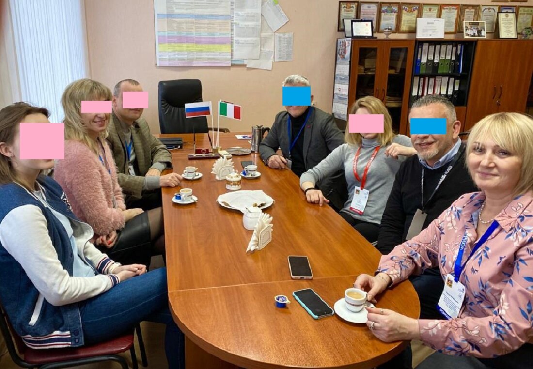 Директор бгб. БТПИТ Брянск. Брянский техникум питания и торговли. Непогода директор техникума Брянск. Директор техникума питания и торговли Брянск.