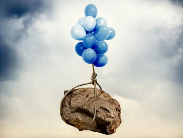 Человек выигрывает подарок и… сюрприз – ему еще нужно заплатить. Вопрос, из чьего кармана это делать, надо решать «на берегу»   