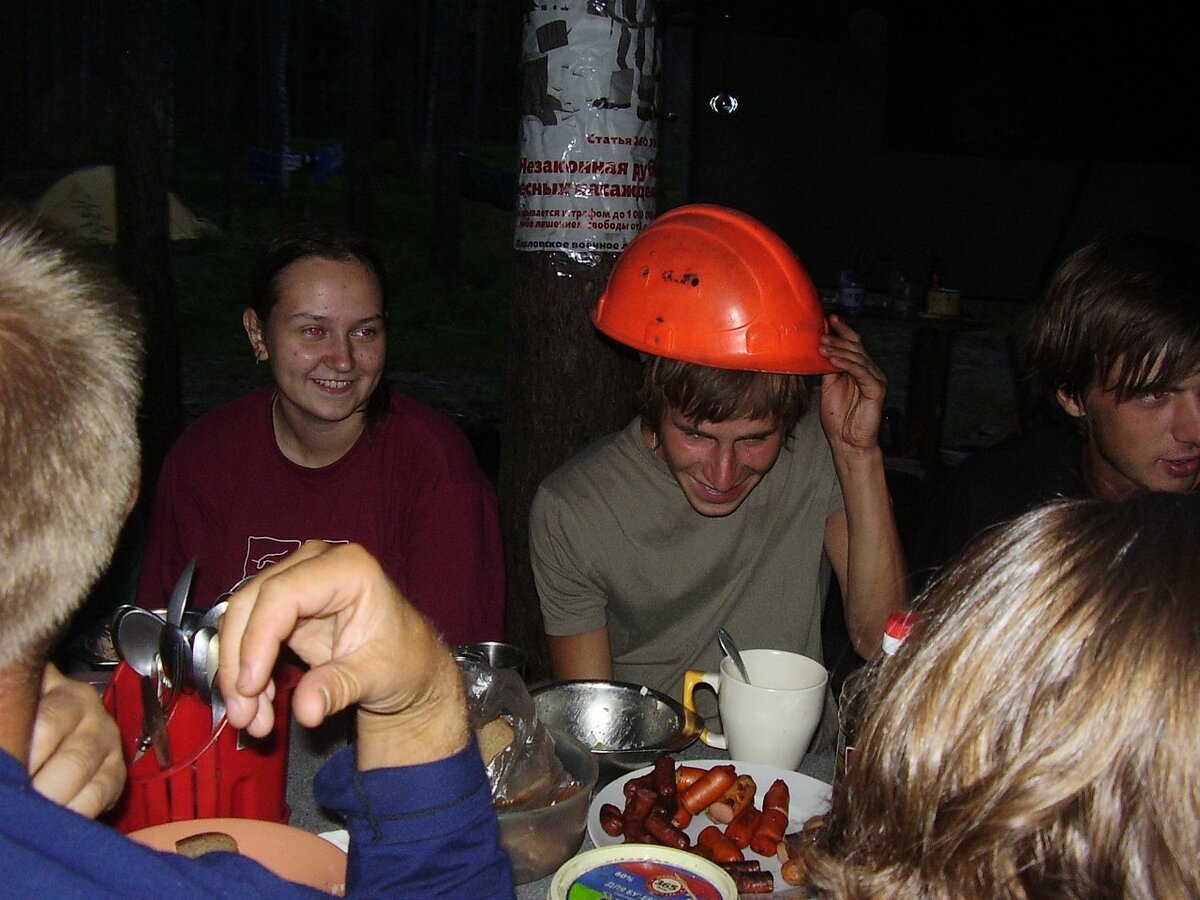 Переходящая каска