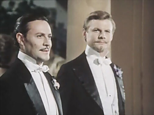   ( )   ( ).  : https://www.kino-teatr.ru/kino/movie/sov/3477/foto/i3/394796/  