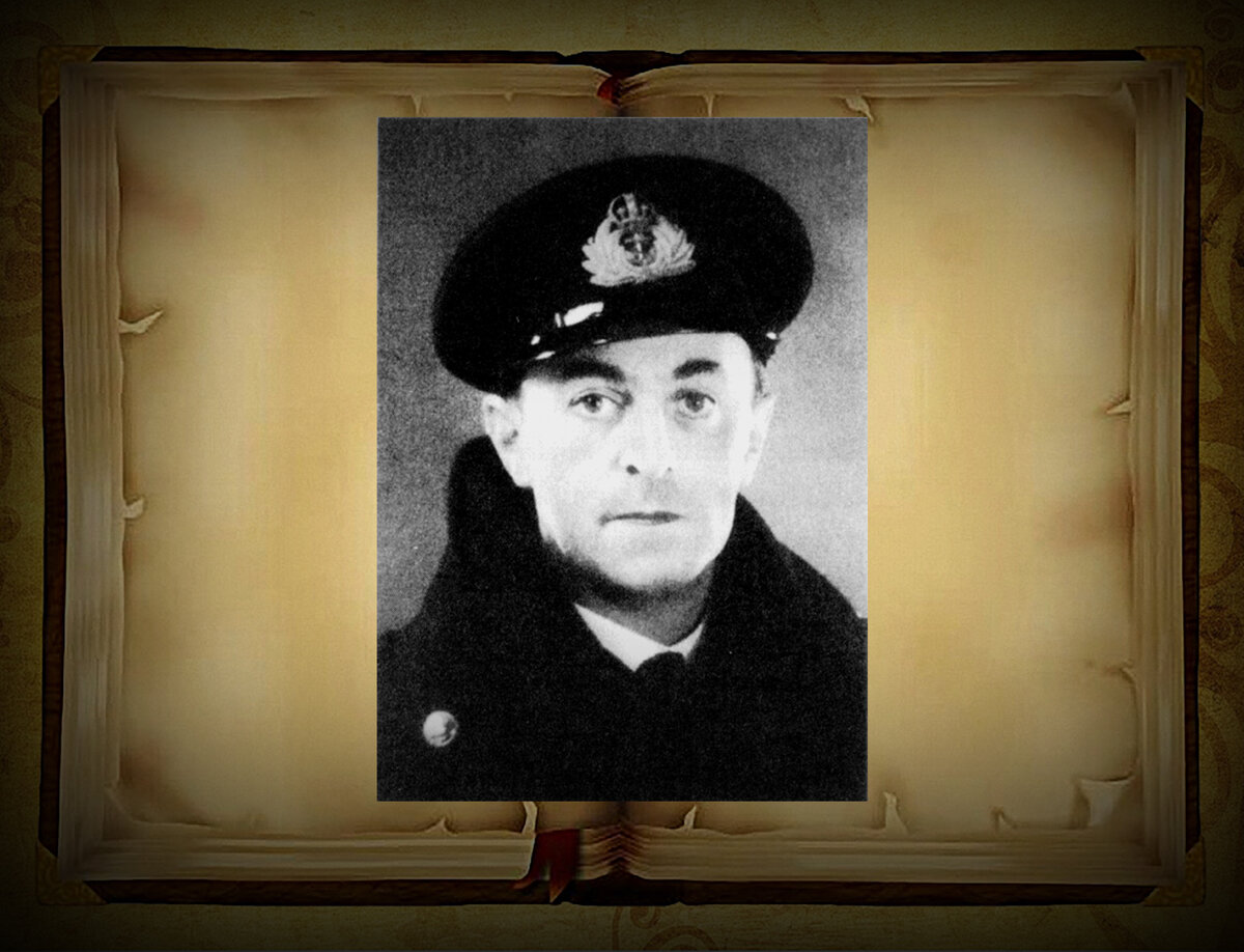 Ивен Монтегю, офицер военно-морской разведки