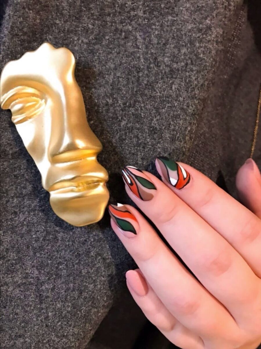 Зелёный в сочетании с горчичным. 