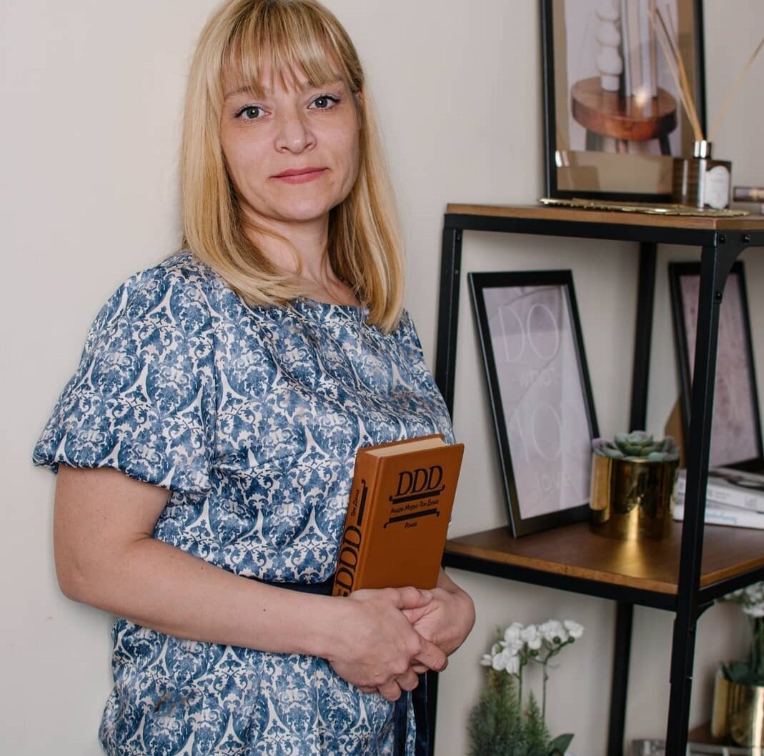 Люда Крутакова - человек,  который помогает женщинам и не только