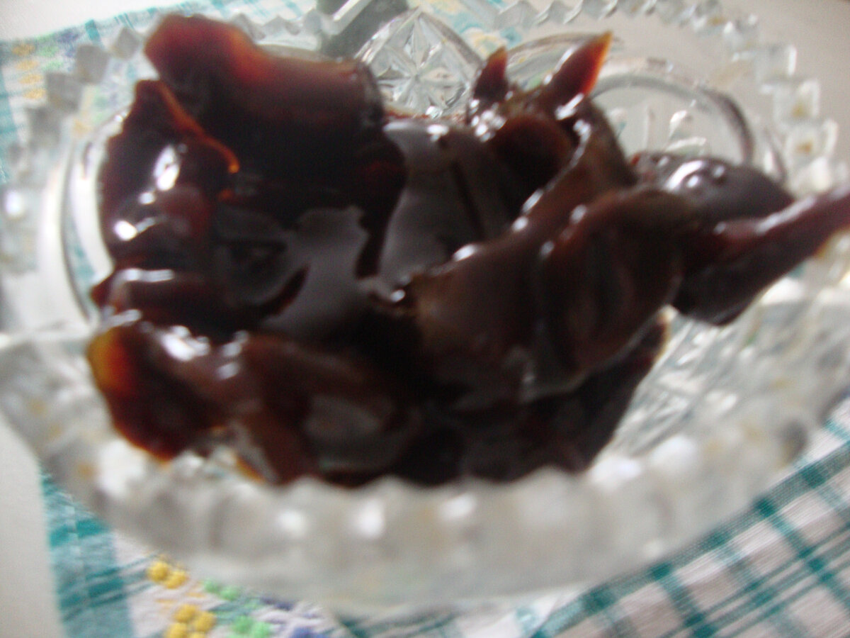 варенье из груш хорошо идет на пироги или как цукаты. А какой у него аромат?