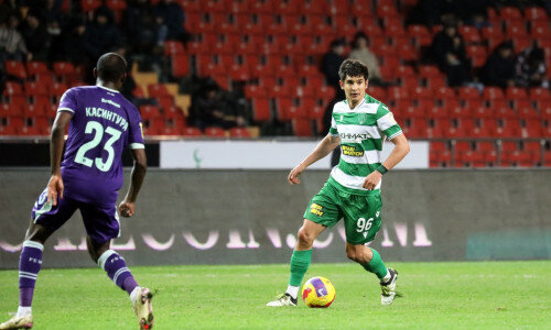 Марат Быстров против Эгаша Касинтуры