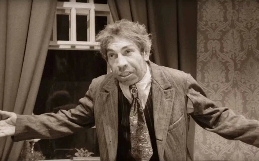 Кадр из х/ф "Собачье сердце"