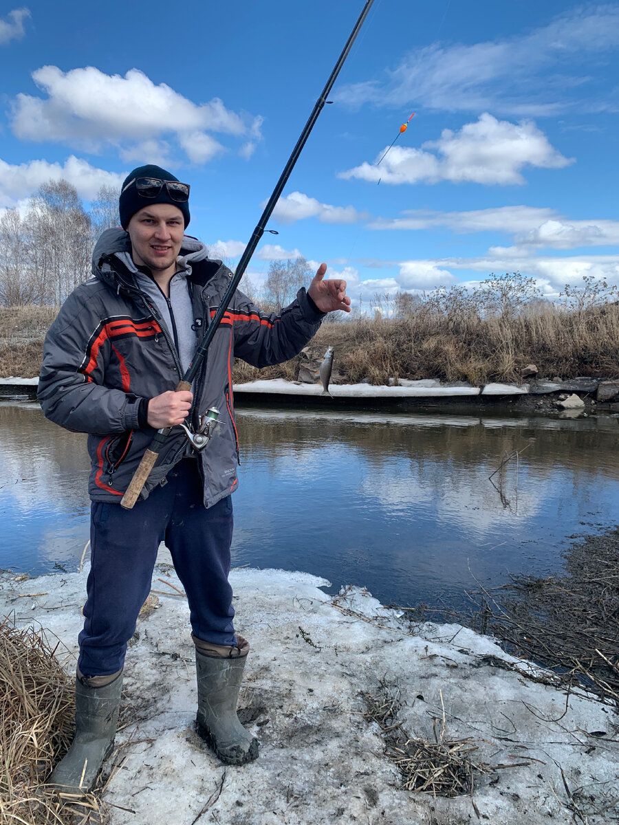 Знакомство с нашей небольшой командой🎣 Андрей, рыбак любитель не профессионал и по совместительству оператор и монтажёр наших каналов📸📹