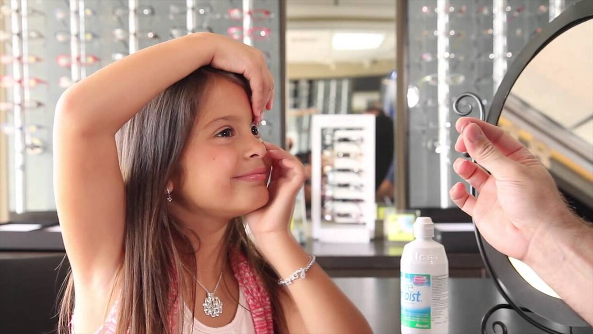 контактные линзы и дети