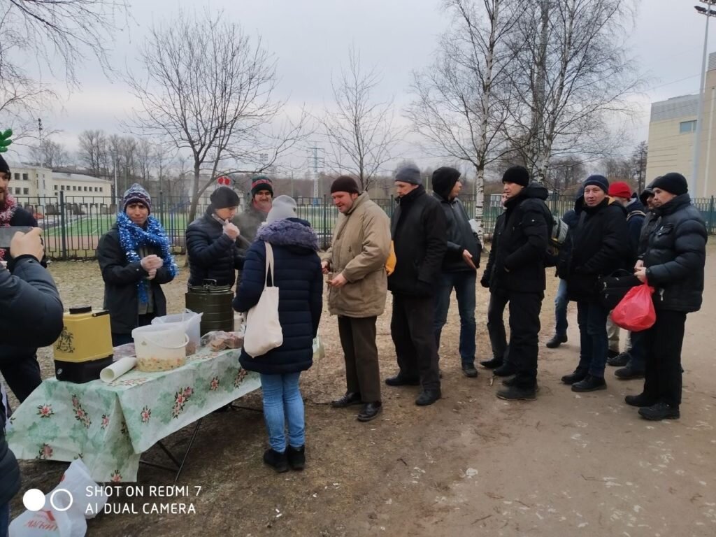 Обеды для бездомных