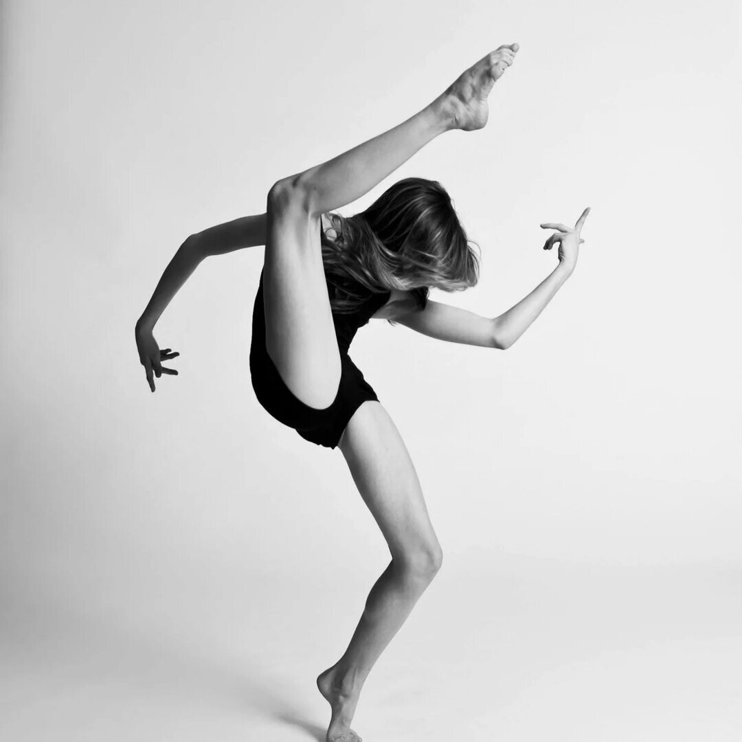 Вот они. Позы которых в балете нет. И быть не может.