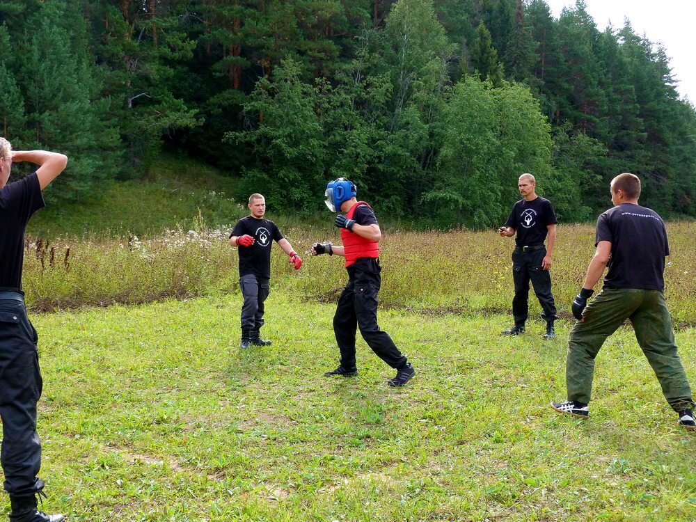 Тренировка по засечному бою движения "Стрелы Перуна", 2012 год