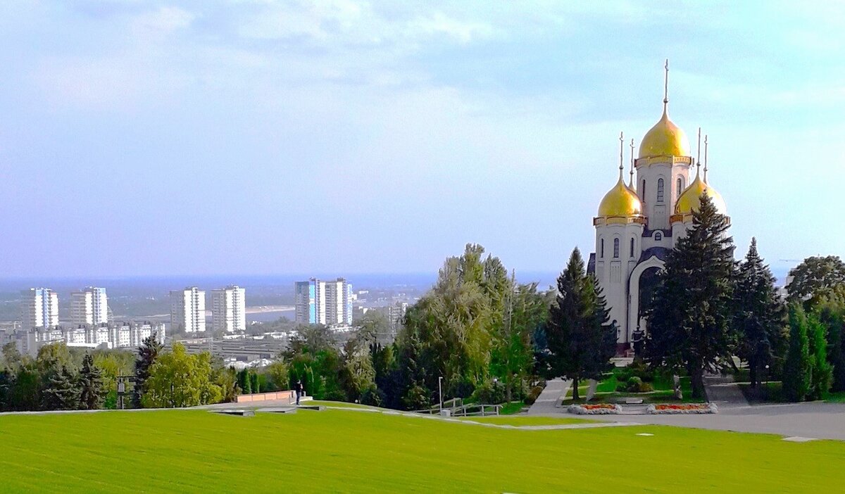 Курган волгоград режим работы. Мамаев Курган храм всех святых Волгоград. Волгоград Мамаев Курган 14.10. Любимое место в Кургане. Мамаев Курган фото сверху.