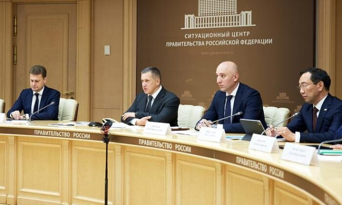Фото: полпредство ДФО. Юрий Трутнев поручил разработать планы восстановления Донбасса
