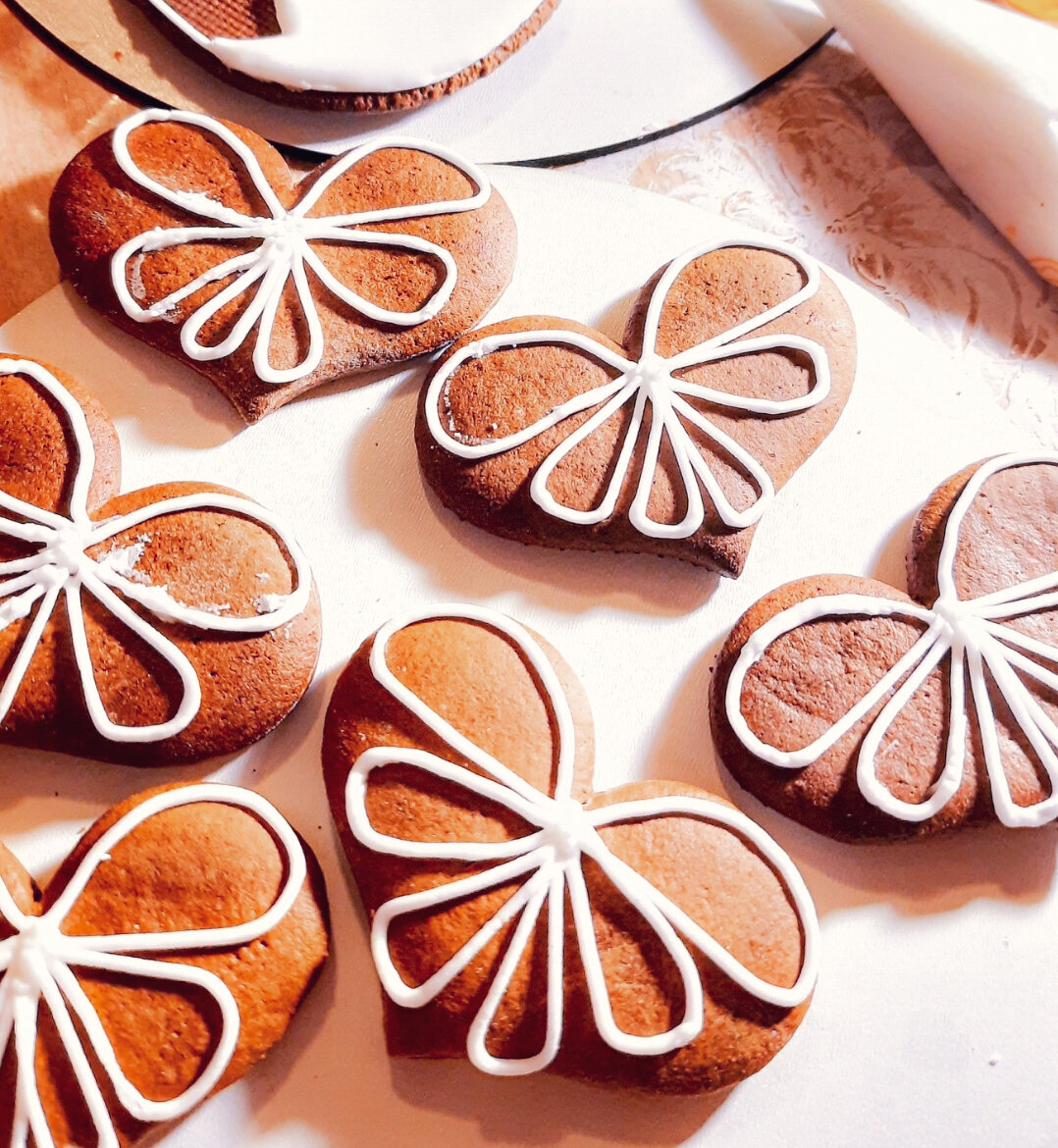 Рецепт козульного теста дошёл до наших дней и обрёл различные вариации. Неизменным остаётся одно - карамельный сироп, придающий пряникам неповторимый вкус и аромат, а так-же увеличивающий срок их хранения.