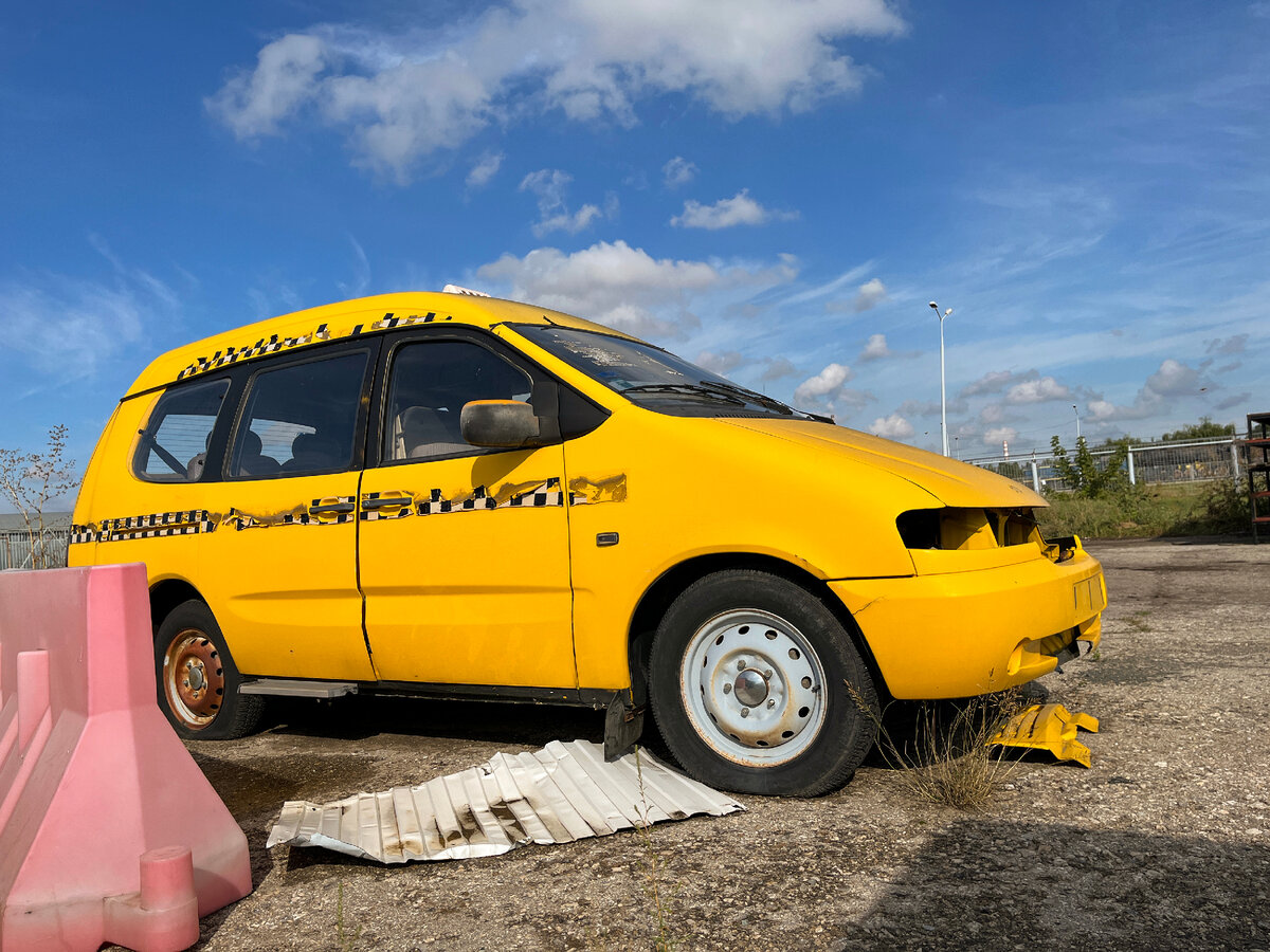 Заброшенные прототипы АвтоВАЗа. Нашёл стоянку забытых машин. | KhaDm.drive  | Дзен