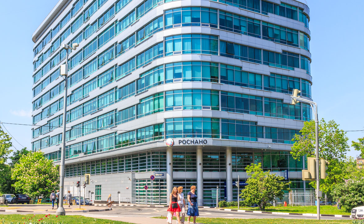 В этом здании находится головной офис компании "РОСНАНО". Москва. 