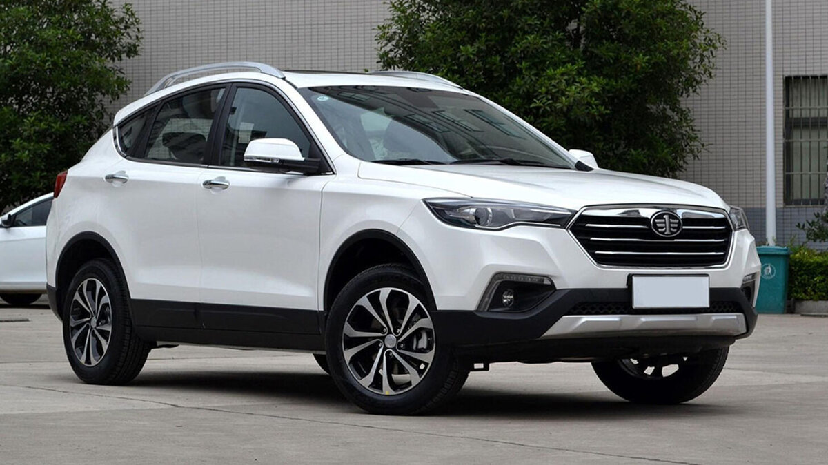    FAW Besturn X80. Фото FAW