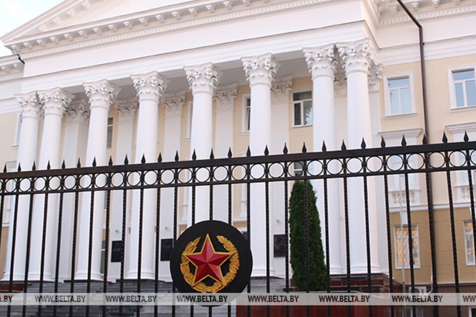     В Минобороны заявили, что гражданам Беларуси, которые не прошли проверку учетных данных, не будет запрещен выезд из страны. Фото: БелТА