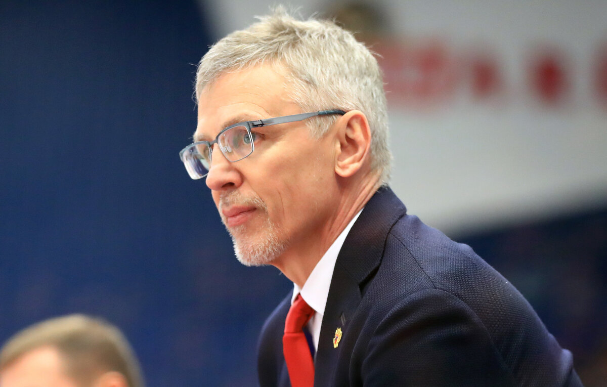    Главный тренер "Торпедо" Игорь Ларионов  Петр Ковалев/ТАСС