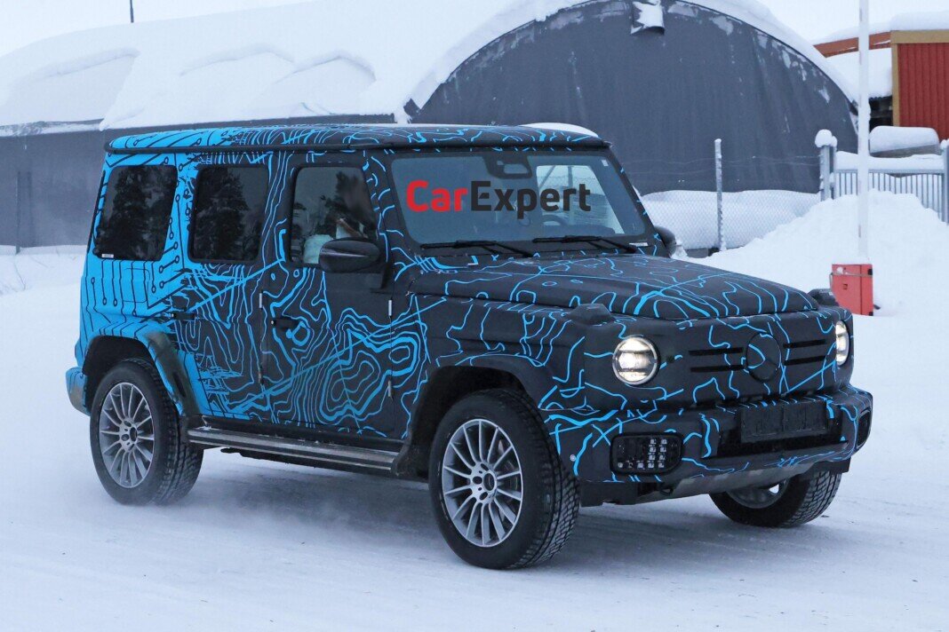 Тестовый прототип Mercedes EQG 2024 года выпуска
