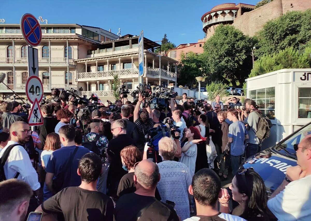 Митинг в знак поддержки европейской интеграции страны на площади Европы в Тбилиси. © Sputnik