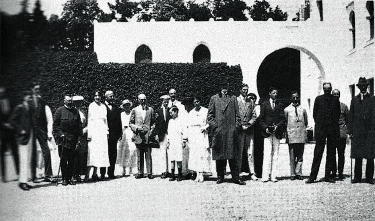 Члены императорской семьи в Дюльбере