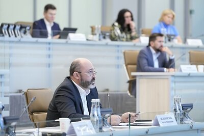    Министр ЖКХ Московской области Антон Велиховский на совещании Губернатора Московской области Андрея Воробьева с руководящим составом правительства Московской области и главами городских округов © Пресс-служба Губернатора и Правительства Московской области